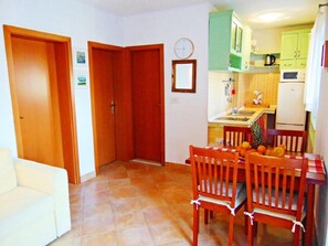 Apartamento, para fumantes | 2 quartos