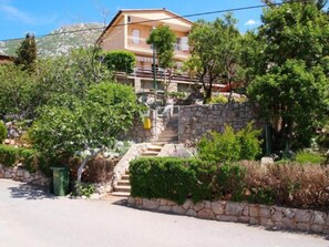 Exterior - Apartments Ivan - 100m From sea (Karlobag)