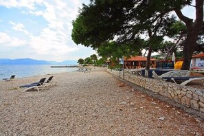 Apartment, Smoking | 3 bedrooms - Apartments Vrilo - 30m From the sea (Supetar)