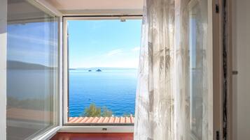 House, Smoking | 4 bedrooms