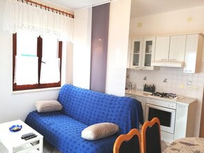 2 bedrooms - Apartments Miljana - 40 m From Beach (Postira)
