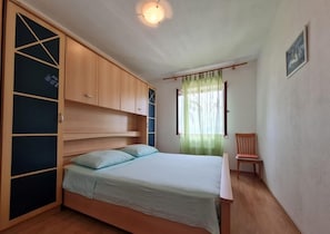 2 bedrooms - Apartments Miljana - 40 m From Beach (Postira)