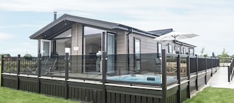 Transporter Lodge - UKC4060