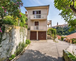 1 bedroom - Apartments Zahija (Vrbnik)