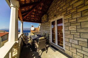 Apartment, Smoking | 3 bedrooms - Apartments Barb - 30 m From the sea (Postira)