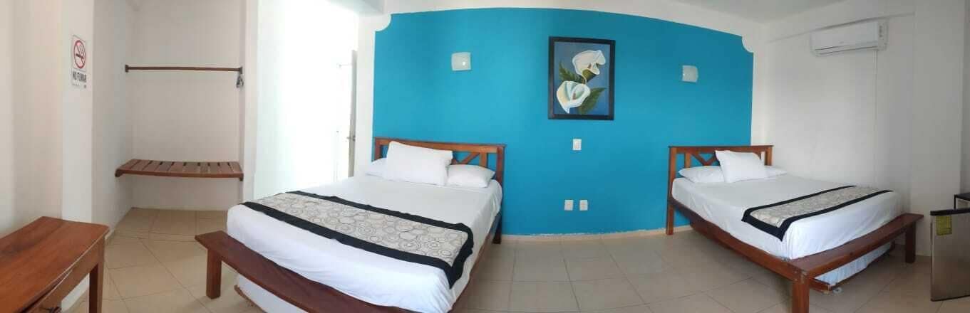 Family Room | Desk, laptop workspace, WiFi (free), bed sheets