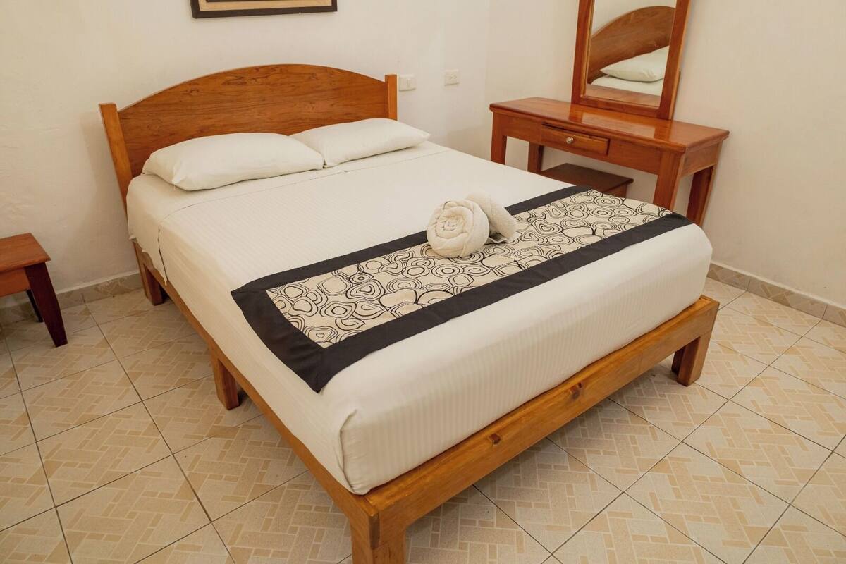 Standard Double Room | Desk, laptop workspace, WiFi (free), bed sheets