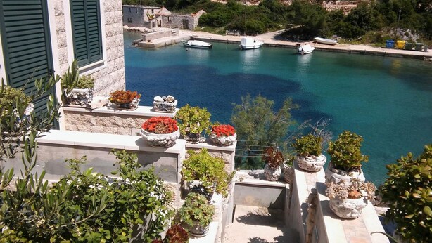 Unclassified image, 1 of 24, button - Accommodation in Coves Nikola - in Front of the sea (Solta)