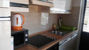 Unclassified image, 4 of 24, button - Accommodation in Coves Nikola - in Front of the sea (Solta)