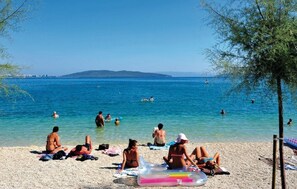 Room - Holiday Houses, Villas Mare - Open Pool and Pool for Children (Kastela)