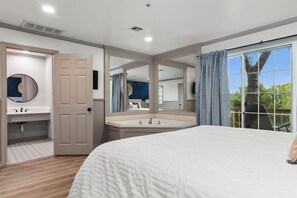 1 bedroom, desk, iron/ironing board, WiFi