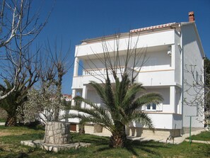 아파트, 흡연 | 3 개의 침실