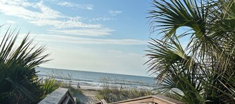 CLOSEST OCEAN COVE VILLA TO THE BEACH - 3 MINUTES WALK  PET FRIENDLY.