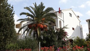 Unclassified image, 5 of 38, button - Apartments Natali - 5 M From the Beach (Okrug)