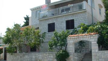 Appartement, fumeurs | 2 chambres