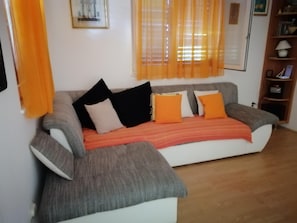 Apartment - Accommodation in Coves Deni - 70m From Beach (Milna)