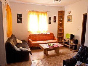 Apartment | 2 bedrooms - Accommodation in Coves Deni - 70m From Beach (Milna)