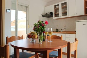 Apartment, Smoking | 3 bedrooms