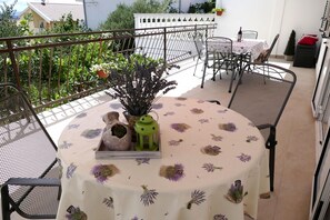 2 bedrooms - Apartments Milena - Beautiful & Close to the Beach (Okrug)