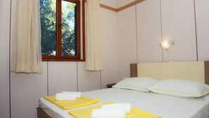 House, Smoking - Holiday Houses, Villas Ana - 30 m From Beach (Solta)