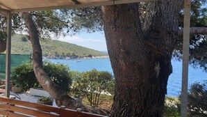 House, Smoking - Holiday Houses, Villas Ana - 30 m From Beach (Solta)