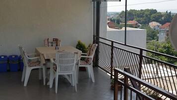 Apartment, Smoking | 2 bedrooms