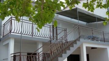 Apartment, Smoking | 2 bedrooms