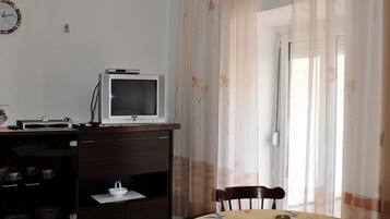 Apartment, Smoking | 2 bedrooms