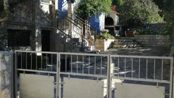 ุดูุฉ - ููู
ุฏุฎููู | ุงูู
ูุดุฃุฉ ู
ู ุงูุฎุงุฑุฌ