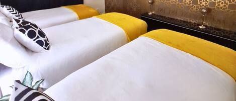 5 室のベッドルーム、アイロン / アイロン台、WiFi、ベッドシーツ