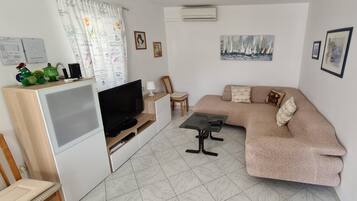 House, Smoking | 2 bedrooms