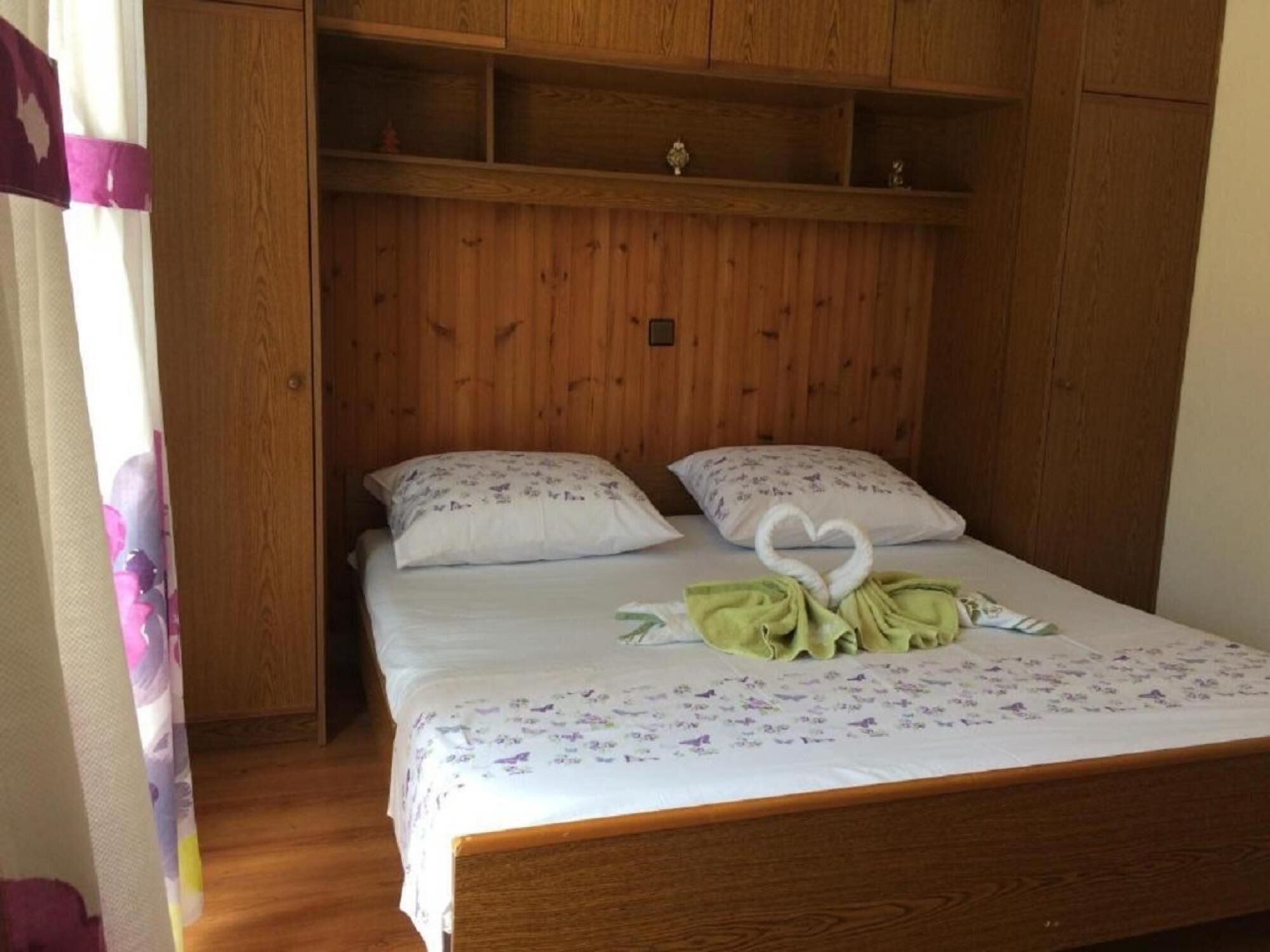 2 عدّة غرف نوم