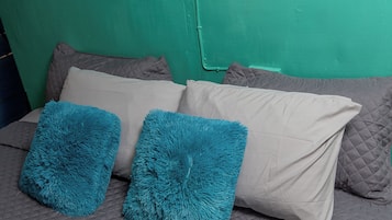 1 bedroom, desk, iron/ironing board, WiFi