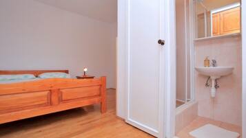 Apartment, Smoking | 3 bedrooms