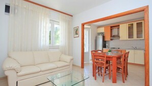 Unclassified image, 5 of 23, button - Apartments Jakica - Family Apartment With Garden Terrace (Korcula)