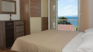 Apartment, Smoking | 2 bedrooms