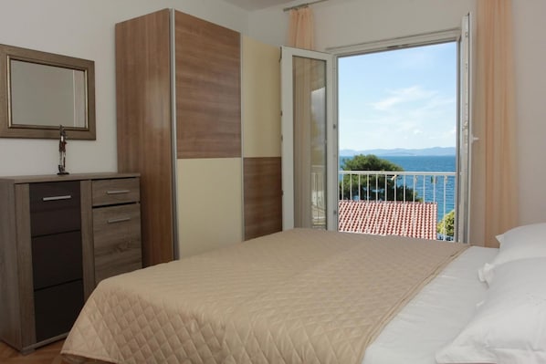 Apartment, Smoking | 2 bedrooms