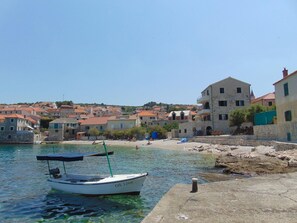 Room - Apartments Fran - 20m From the sea (Postira)