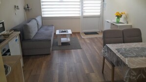 Unclassified image, 5 of 10, button - Apartments Vanja - 200m From Centar City (Krapina)