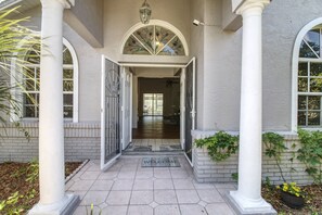 Exterior detail - Your dream home in Palm Coast near the beach! (Palm Coast)