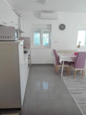 Apartment | 2 bedrooms - Apartments Tona - Close to sea (Tisno)