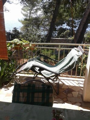 House - Holiday Houses, Villas More - sea View (Solta)