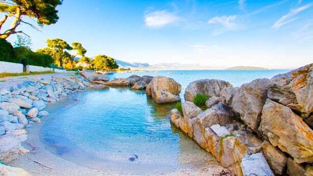 Unclassified image, 1 of 36, button - Apartments Sunny - 100 m From sea (Kastela)