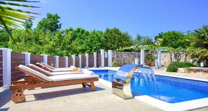 Holiday Houses, Villas Villa Bodulova