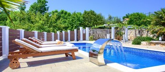 Holiday Houses, Villas Villa Bodulova