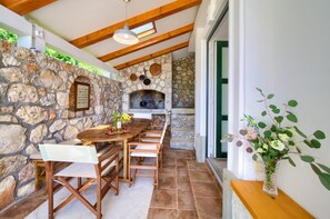 House | 2 bedrooms - Holiday Houses, Villas Villa Bodulova (Dobrinj)