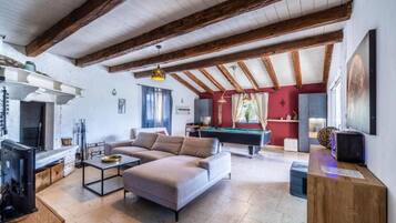 Rumah | 4 kamar tidur