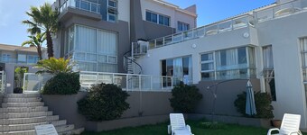 Familly Room! Welcome to our charming guesthouse in Cape Town