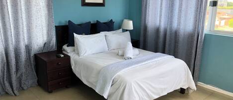 2 bedrooms, iron/ironing board, WiFi, bed sheets