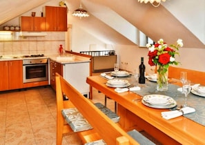 Casa, fumadors | 3 dormitoris